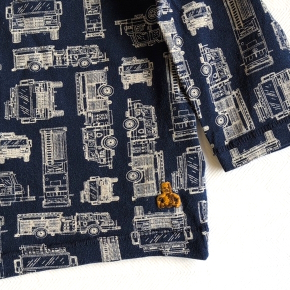babyGap navy blue firetruck cotton pocket long sleeve shirt 18-24 months baby - Picture 2 of 6